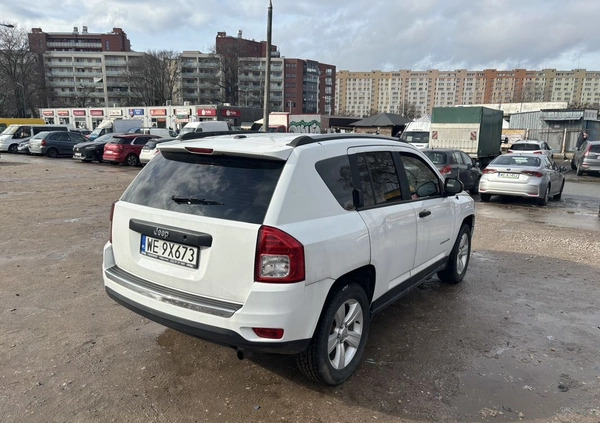 Jeep Compass cena 34900 przebieg: 150000, rok produkcji 2015 z Warszawa małe 79